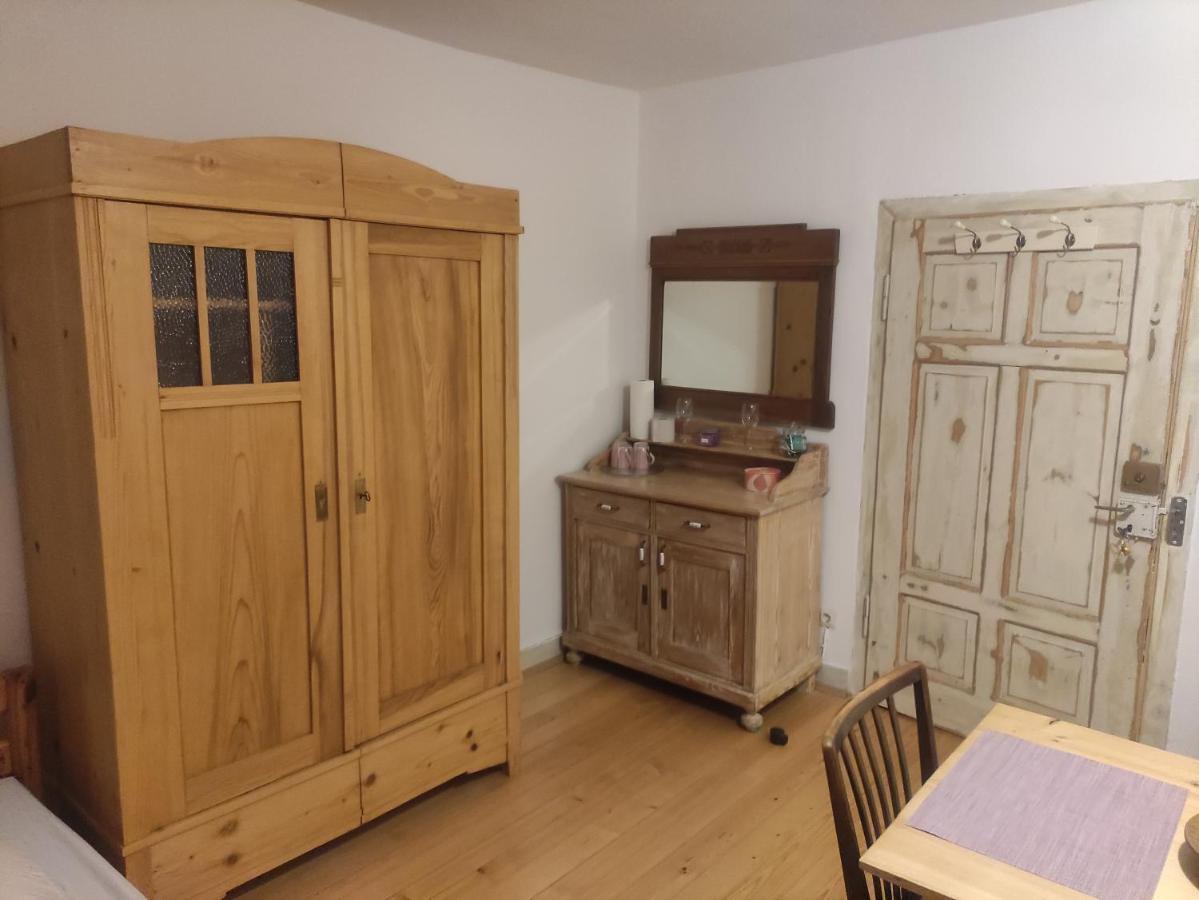 Zimmer A Veljanovski Blaufelden Экстерьер фото